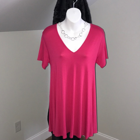 GRACE ELEMENTS SHORT SLEEVE FUSHIA TUNIC - Picture 2 of 5
